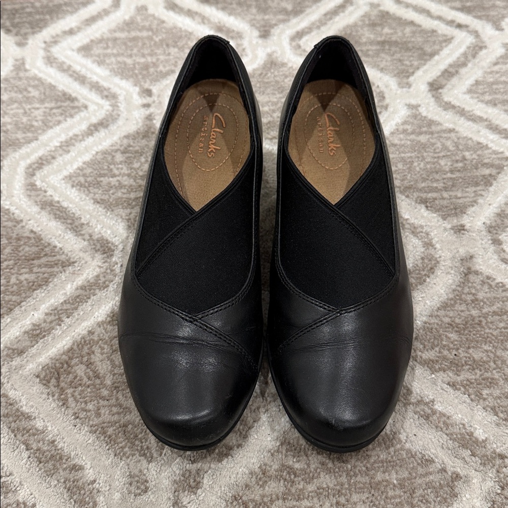 Clarks Black Leather Trouser Dress Shoes/ Women/ Size 7 - Picture 2 of 10